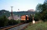 Am 14.05.1992 war die DB 202 374-5 mit einem Personenzug aus Naumburg Hbf Richtung Nebra im Unstruttal bei Freyburg unterwegs.