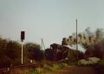 DR 52 8105-0 mit einem Personenzug von Querfurt nach Vitzenburg, am 05.05.1980 bei Grockst�dt.