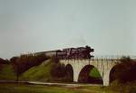 DR 52 8119-1 mit einem Personenzug von Querfurt nach Vitzenburg, am 05.05.1980 bei Grockst�dt.