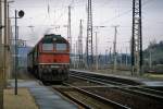 DB 220 219-0 vom Bw Gera mit dem Kohlependel Gag 56579 von Profen nach Jena-G�schwitz, am 13.03.1994 in Naumburg Hbf.
