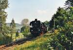 DB Museum 03 1010-2 mit einem Winzerfestplanzug von Naumburg (S) Hbf nach Nebra, am 07.09.2002 in Balgst�dt.