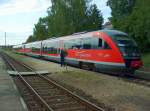 DB 642 225 + 642 188 als RB 25970 von Naumburg (S) Ost nach Nebra, zum Winzerfest im Bf Freyburg; 12..09.2009