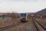 Burgenlandbahn 672 911 als RB 34882 von Naumburg Ost nach Wangen, am 28.02.2015 bei der Einfahrt in Laucha.