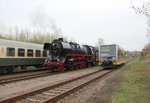Burgenlandbahn 672 903 als RB von Wangen nach Naumburg Ost und die 41 1144 am 17.04.2016 beim umsetzen in Karsdorf. (Foto: Wolfgang Krolop)