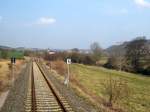 Der Unstrutbahn-Kilometer 4,6 am 16.03.2015 zwischen Kleinjena und Freyburg.