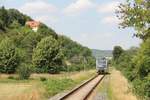 Burgenlandbahn 672 915 als RB 26881 von Wangen nach Naumburg Ost, am 14.07.2018 zwischen Kleinjena und Roßbach.