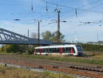 abellio 1648 405-6 als RB 80556 von Naumburg Ost nach Karsdorf, am 25.10.2021 in Naumburg Hbf.