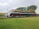 Abellio 1648 932 als RB 80557 von Karsdorf nach Naumburg (S) Ost, am 07.10.2023 in Laucha (U).