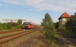 DB 642 227 + 642 219-9 als RB 34882 von Naumburg Ost nach Nebra, am 07.09.2013 bei der Einfahrt in Laucha.