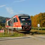 DB 642 187 erreicht am 03.10.2015 als RB 17510  Unstrut-Schrecke-Express  aus Erfurt Hbf �ber Artern sein Ziel Wangen.