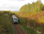 Burgenlandbahn 672 902  Rotk�ppchen Sekt  + 672 903  Stadt Nebra  als RB 25983 von Wangen nach Naumburg Ost, bei Burgscheidungen; 24.10.2010