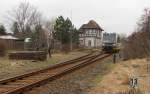 Burgenlandbahn 672 902 als RB 34871 von Wangen nach Naumburg Ost, bei der Einfahrt in Laucha; 28.01.2011