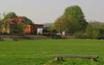 Burgenlandbahn 672 xxx als RB 34870 von Naumburg (S) Ost nach Wangen (U), am 20.04.2011 beim Halt in Balgst�dt.