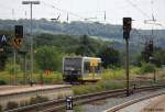 Burgenlandbahn DB 672 908 verl�sst gerade als RB 34869 Nebra - Naumburg Ost den Hbf Naumburg, um in einer grossen Kurve die Hauptstrecke nach Halle / Leipzig in Richtung Naumburg Ost zu �berqueren,