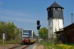 Burgenlandbahn 672 902 + 672 917 als RB 34872 von Naumburg Ost nach Wangen, am 05.05.2013 bei der Einfahrt in Nebra.