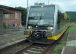 Burgenlandbahn 672 910-7 + 672 916-4 als RB 25971 nach Naumburg (S) Ost, im Bf Nebra; 07.09.2008