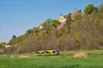 Burgenlandbahn 672 910 + 672 905 als RB 34873 von Wangen (U) nach Naumburg (S) Ost, am 13.05.2013 unterhalb von Schloss Vitzenburg bei Zingst. (Foto: Stefan Kolpatzik)
