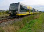 Burgenlandbahn 672 906-5 und zwei weitere Triebwagen als RB von Naumburg Ost nach Nebra, am 14.09.2008 bei der Einfahrt Laucha.