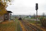 Am 08.11.2010 fotografierte Johannes Müller in Kleinjena den Burgenlandbahn 672 901, der als RB von Wangen nach Naumburg Ost unterwegs war.