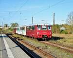 EBS 772 345-4 + xxx + 971 646 + UP 772 149-1 unterwegs von Karsdorf nach Gera Hbf, am 11.04.2024 in Naumburg (S) Hbf.