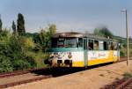 KEG 907 als RB von Naumburg nach Artern, am 03.06.1998 im Bf Karsdorf. (Foto: G�nther Klebes)