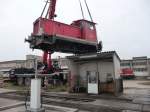 Die von der EBS gekaufte 312 113-4 (ex  Werklok 2  vom DB Betriebshof Erfurt) kurz vor dem eingleisen an der EBS Werkstatt in Karsforf, wo die Lok eine neue Hauptuntersuchung bekommt.