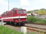 Am 22.04.2014 wurde die EBS 142 110-6 von der EBS 118 757-3 nach Karsdorf gebracht und anschließend in den Anschluss der EBS in Karsdorf geschoben.