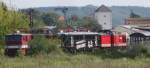 EBS 2xx xxx + 142 145-2 + 142 110-6 als Lokzug von Karsdorf in Richtung Naumburg, am 18.09.2014 bei der Durchfahrt in Laucha.