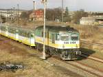 KEG 2104 mit 5 KEG MAN Schienenbussen als sp�terer Fu�ballsonderzug, bei der Ausfahrt in Laucha; 10.02.2002 (Foto: Frank Herrmann)