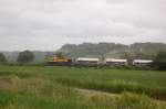 MEG 221 mit neuen Staubgutwagen von Karsdorf nach Gro�korbetha, am 15.05.2014 zwischen Ro�bach und Naumburg Hbf.