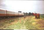 DR 601 008-6 + 601 014-4 als DZt 22025 von Braunschweig Hbf nach Freyburg (Unstrut), bei Gehofen; 13.09.1997 (Foto: Winfried Schrepper)