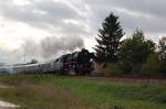 IGE Werrabahn 41 1144-9 mit dem RE 16591  Rotk�ppchen-Express II  von Eisenach nach Freyburg, am 25.10.2009 bei der Durchfahrt in Ro�bach.