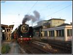 DLW 50 3501 mit dem RE 16591  Rotk�ppchen-Express II  von Freyburg nach Eisenach, in Naumburg Hbf; 24.10.2010 (Foto: Jens Gie�ler)