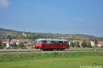 EBS 772 345-5 mit dem DPE 81085 von Naumburg Hbf nach Laucha, am 05.10.2014 bei Kleinjena.