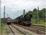 EFSFT 44 1486-8 und die CLR 229 181-3 am Zugschluss mit dem DPE 24178 (Magdeburg Hbf - Freyburg), am 09.09.2017 in Naumburg Hbf.