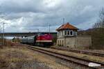 MaS Bahnconsult 112 481-7 mit einem Lipsia-Erlebnisreisen Sonderzug von Leipzig Hbf nach Karsdorf, am 19.03.2022 in Freyburg.
