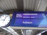 Zugzielanzeiger f�r den  Unstrut-Schrecke-Express  DbZ 91358 nach Ro�leben, am 24.08.2013 in Erfurt Hbf.