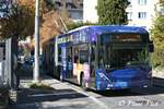 Trolleybus articulé Hess BGT-N2C 856 Avec la pub BlueMan Group
Ici à Lausanne Druey-Collège
le 13 Octobre 2017